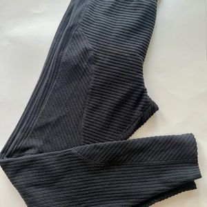 🖤NIKE- “PRO- HYPERWARM” Workout/ Lounge Pants & Top🖤